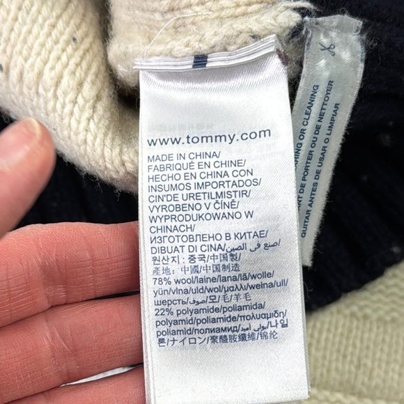Tommy Hilfiger Men's Heavy Knit Sweater - Picture 4 of 10